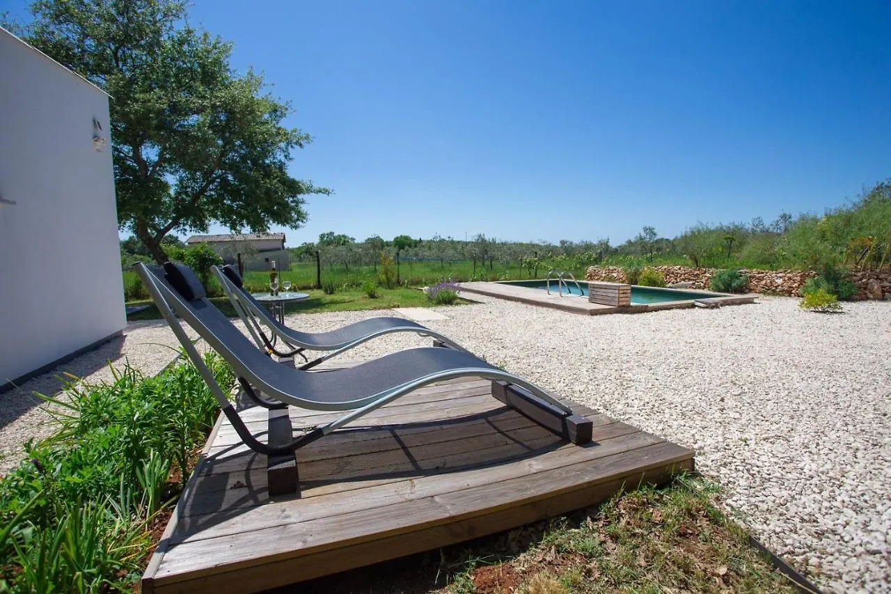 Holiday home Cottage House Loborika With Pool Croatia